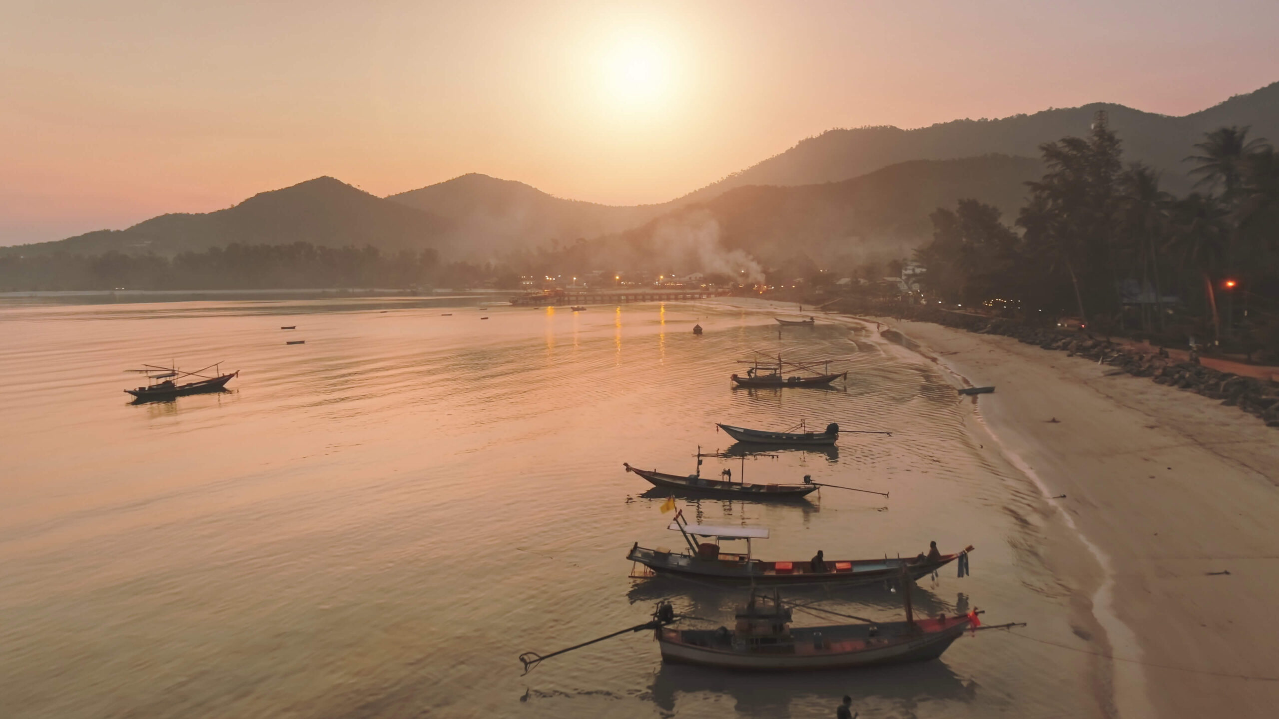 Antigua and Barbuda Citizenship Benefits – Key advantages of obtaining citizenship through investment, including travel freedom and tax benefits.