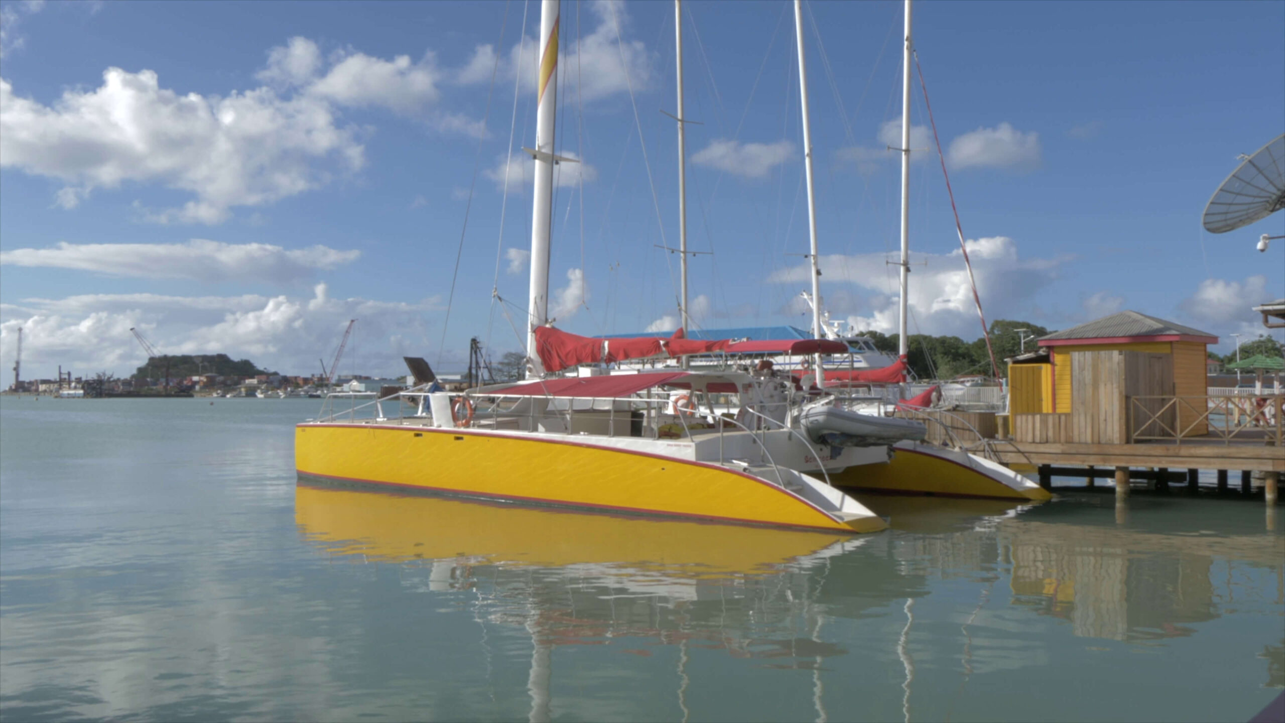 Antigua and Barbuda Citizenship Requirements – Overview of necessary qualifications and documentation for citizenship by investment